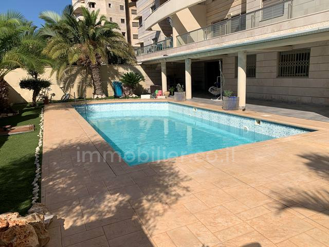 Apartamento garden 6 cômodos Ashdod Marina 511-IBL-1358