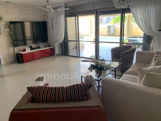 Apartamento garden 6 cômodos Ashdod Marina 511-IBL-1358