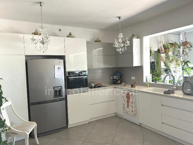 Apartamento 5 cômodos Ashdod Mar 511-IBL-1495