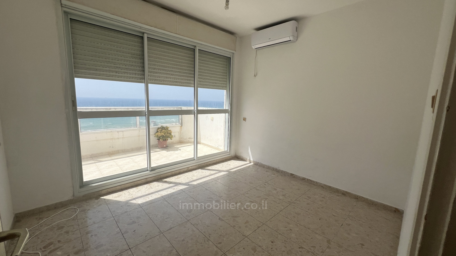 Apartamento 3.5 cômodos Ashdod Alef 511-IBL-1560