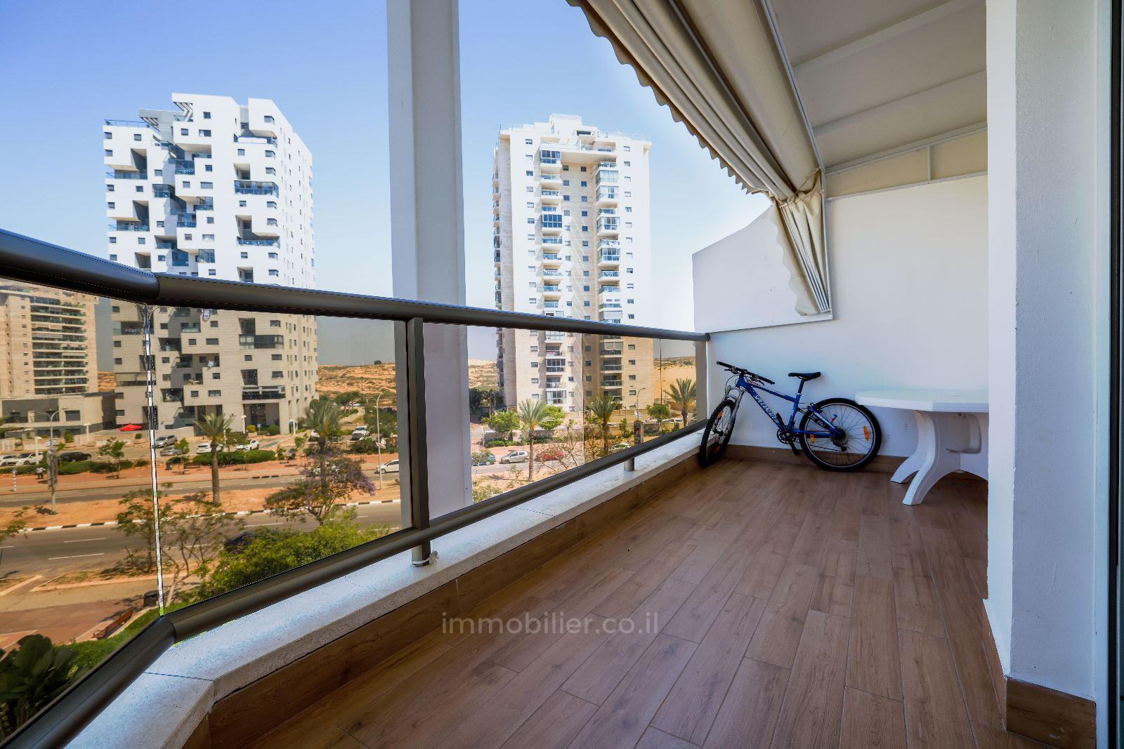 Apartamento 5 cômodos Ashdod Tet vav 511-IBL-1576