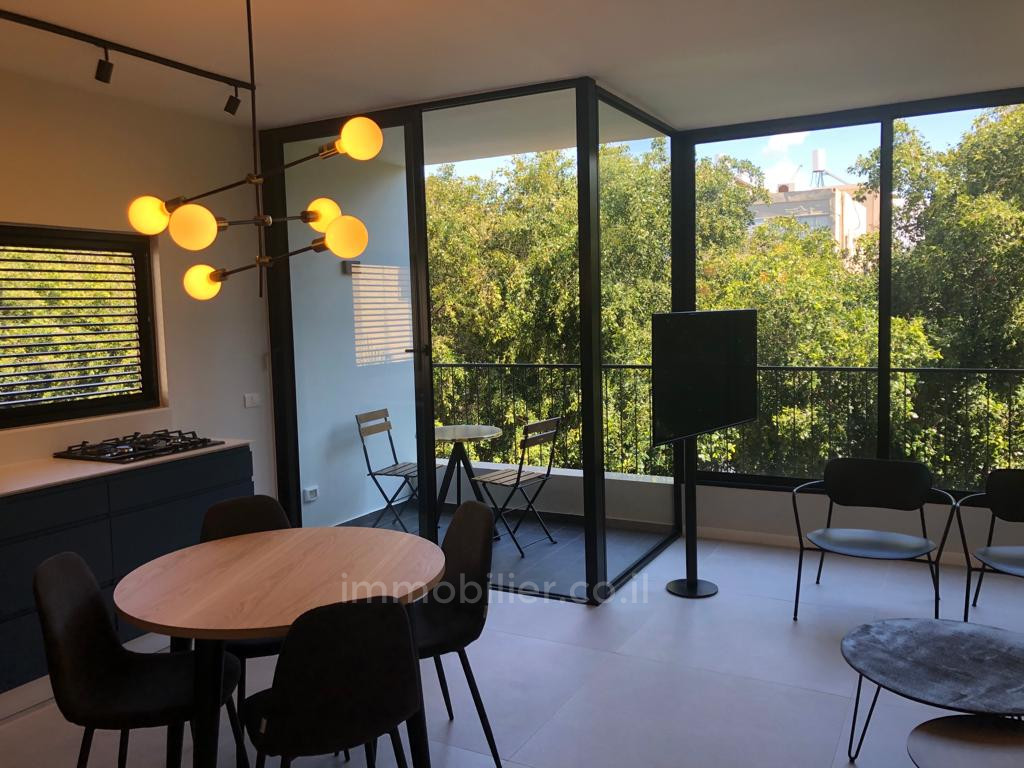 Apartamento 3 cômodos Tel Aviv Dizengof 511-IBL-1585