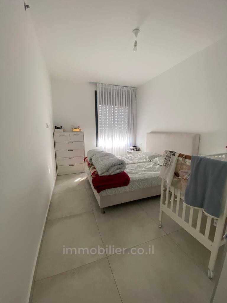 Apartamento 3 cômodos Ashdod Het 511-IBL-1596