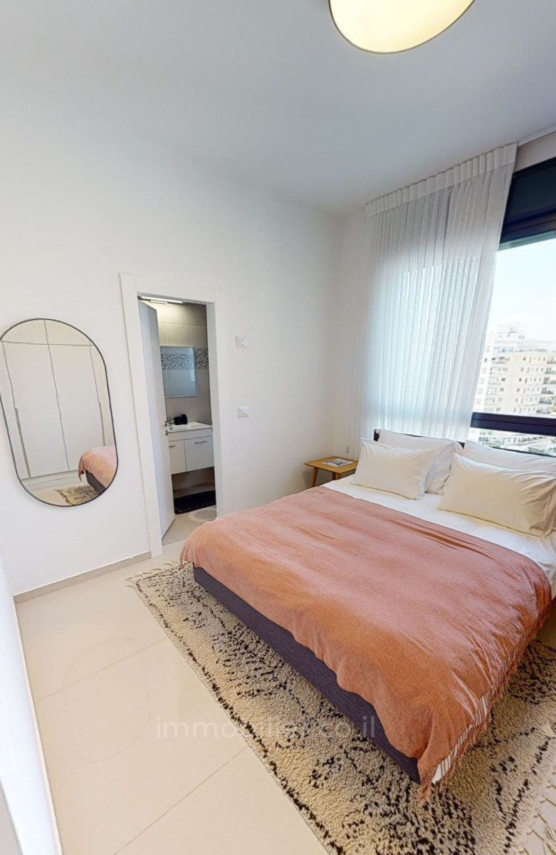 Apartamento 4 cômodos Ashdod Mar 511-IBL-1602