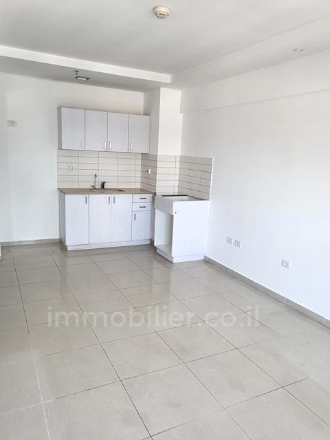 Apartamento 2 cômodos Ashdod Alef 511-IBL-1618