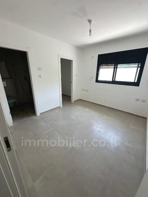 Apartamento 6 cômodos Ashdod Yud Alef 511-IBL-1665