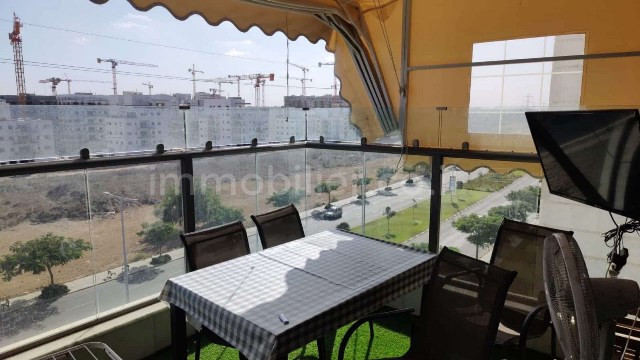 Apartamento 4 cômodos Ascalão Agamim 511-IBL-1690