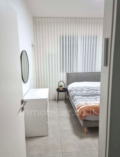 Apartamento 4 cômodos Ascalão Agamim 511-IBL-1690