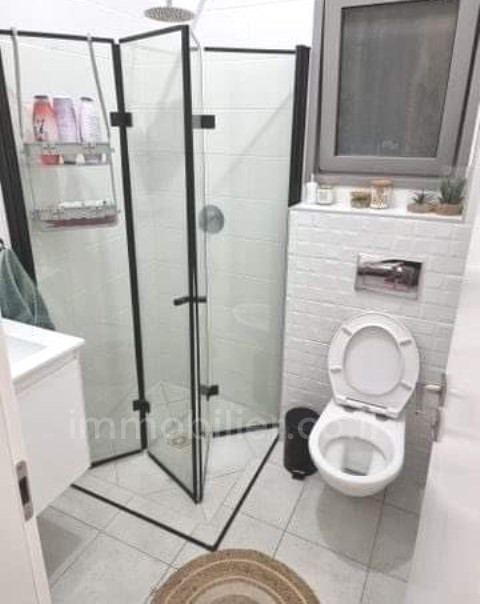 Apartamento 4 cômodos Ascalão Agamim 511-IBL-1690