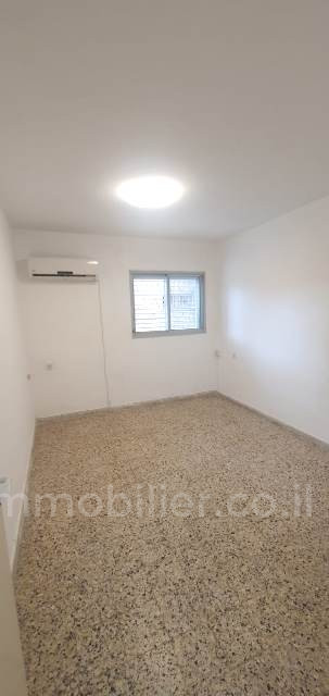 Apartamento 3 cômodos Ashdod Dalet 511-IBL-1701