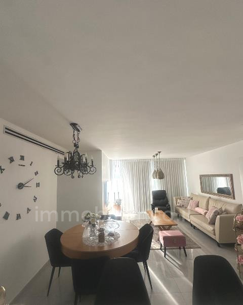 Apartamento 4 cômodos Ashdod Yud Alef 511-IBL-1706