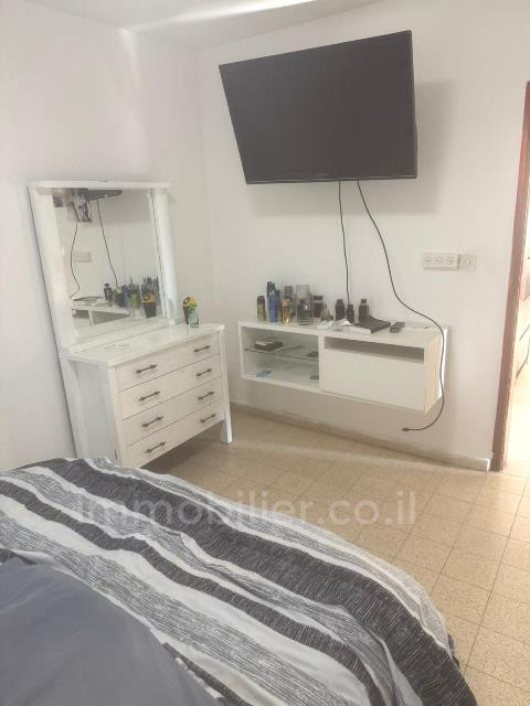 Apartamento 3 cômodos Ashdod Yud Guimel 511-IBL-1712