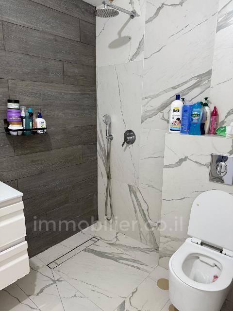 Apartamento 3 cômodos Ashdod Marina 511-IBL-1718