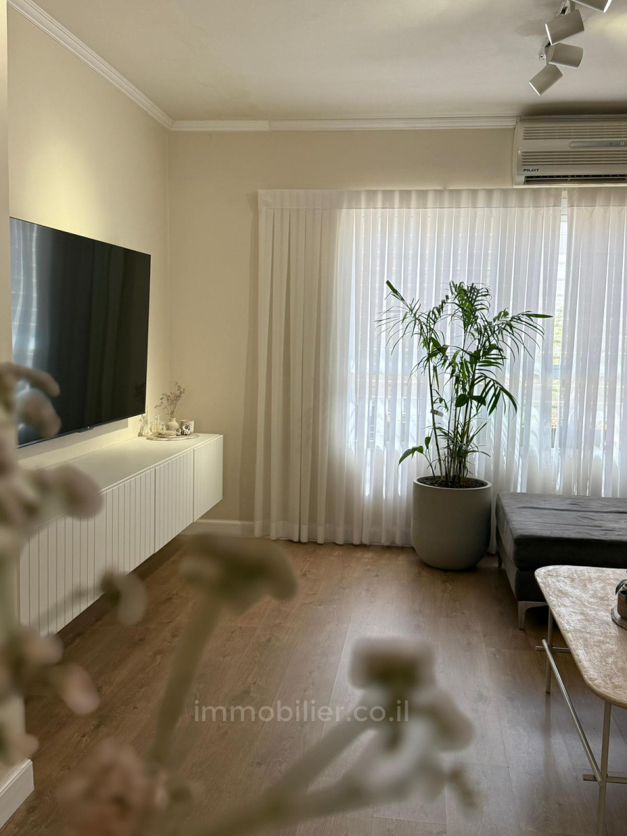 Apartamento 4 cômodos Eilat Shahamon 8 511-IBL-1740
