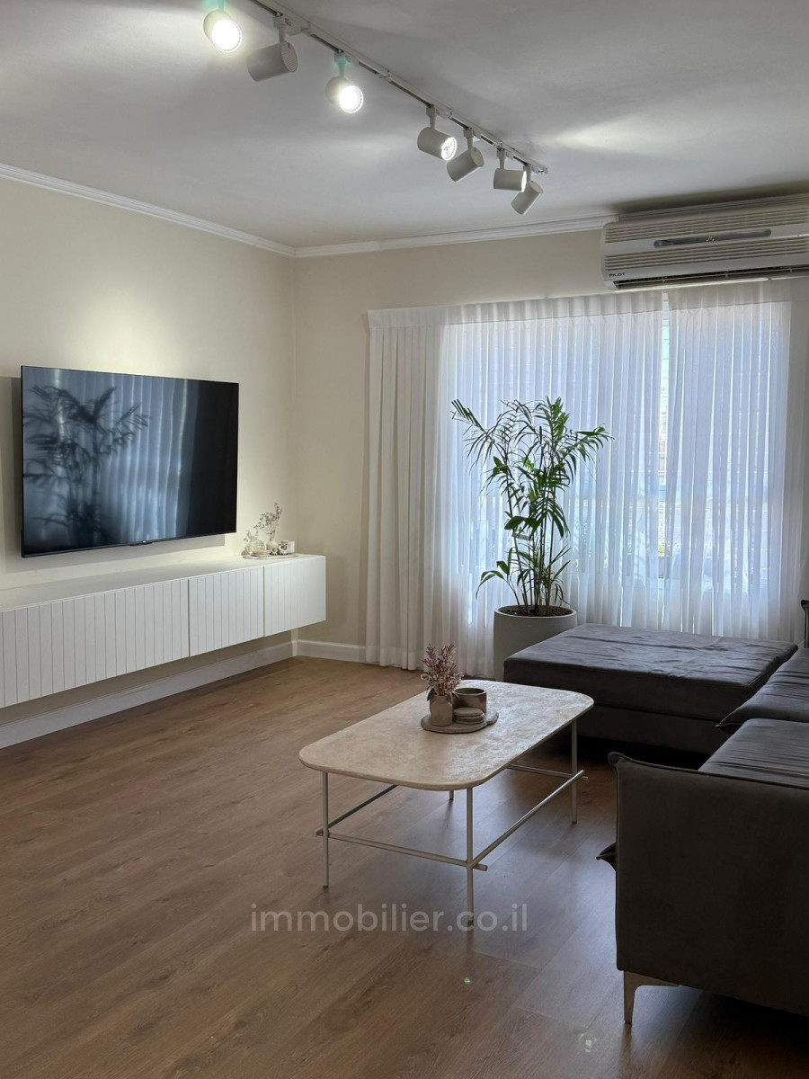 Apartamento 4 cômodos Eilat Shahamon 8 511-IBL-1740