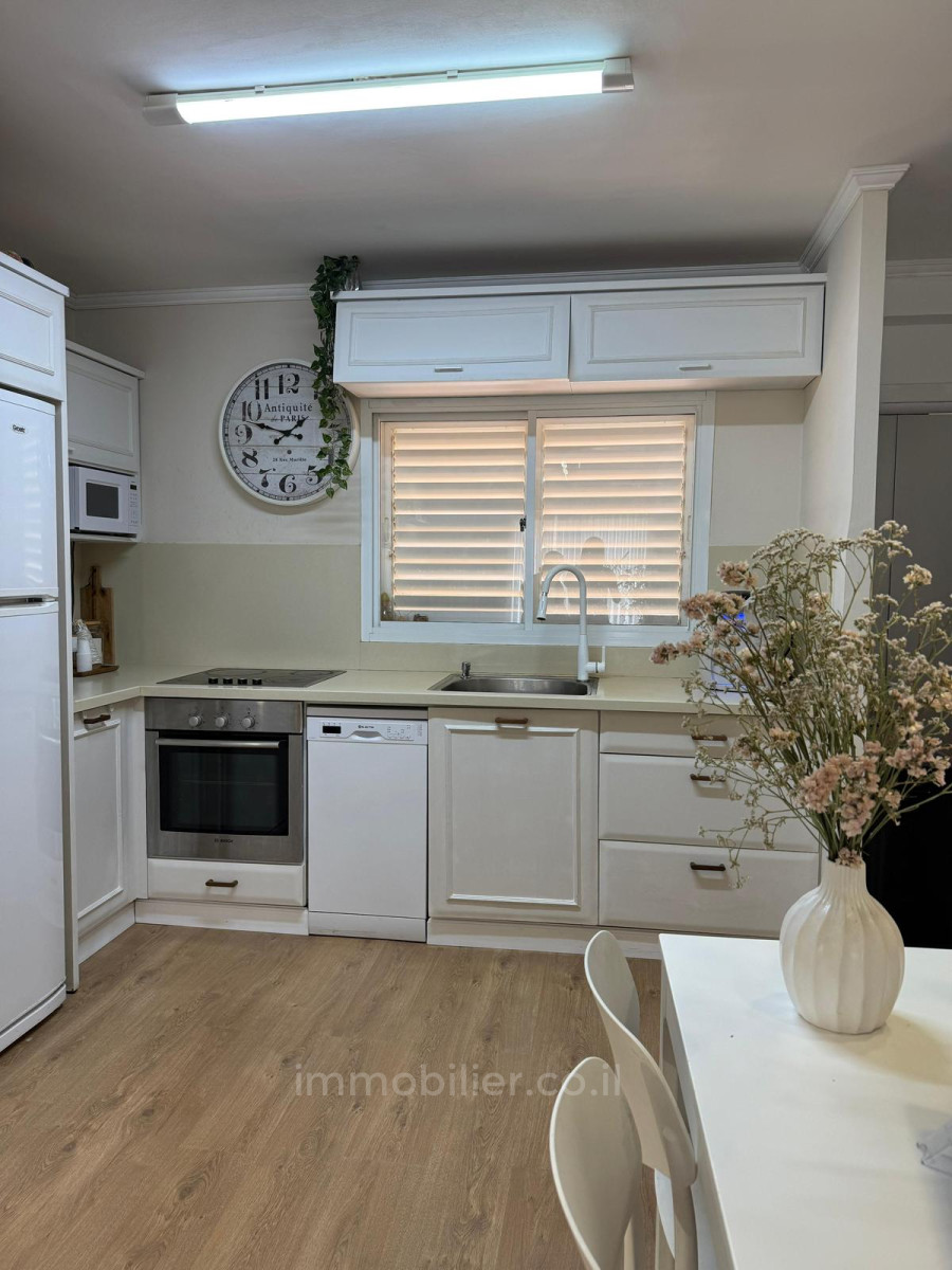 Apartamento 4 cômodos Eilat Shahamon 8 511-IBL-1740