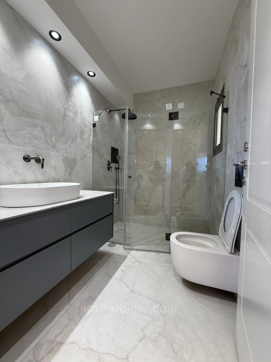 Apartamento 5 cômodos Ashdod Marina 511-IBL-1741