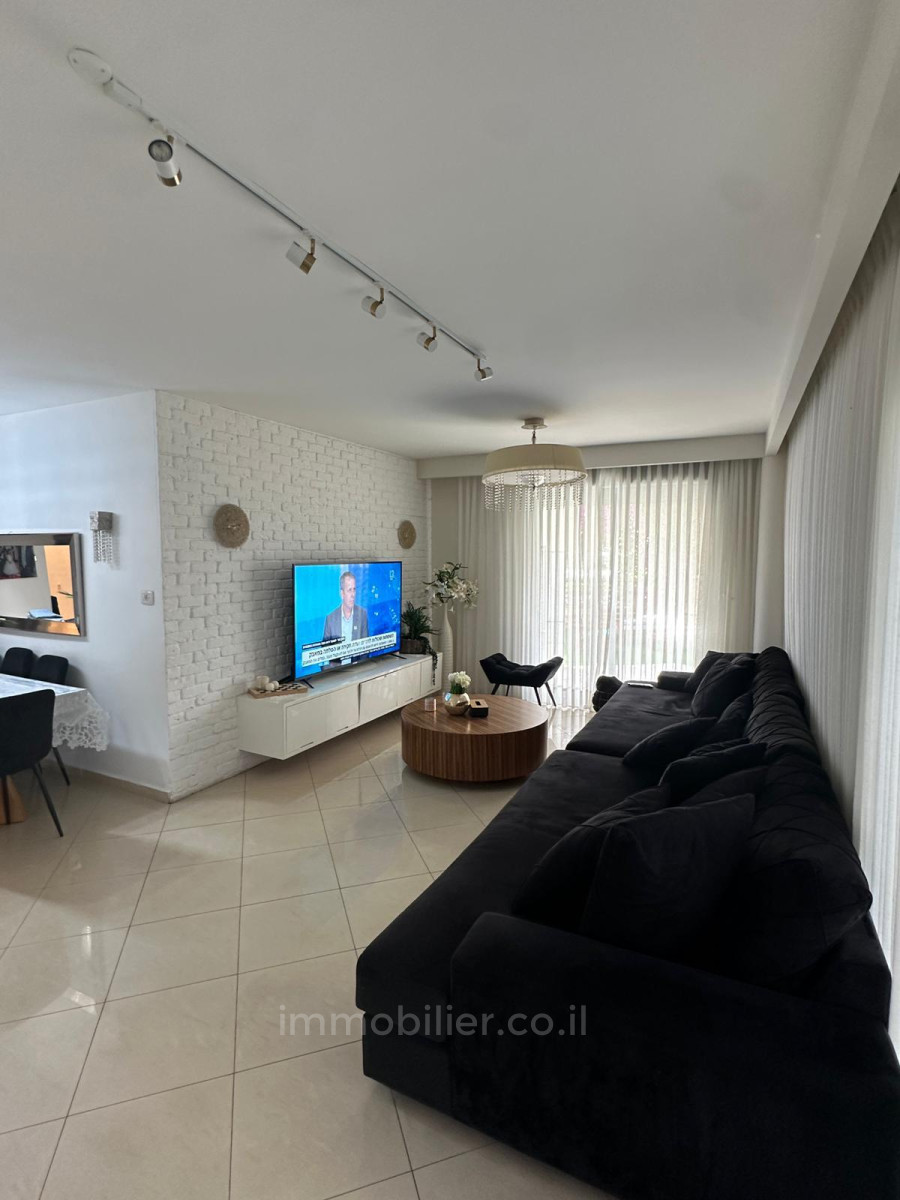 Apartamento garden 5 cômodos Ashdod Yud Zayin 511-IBL-1744