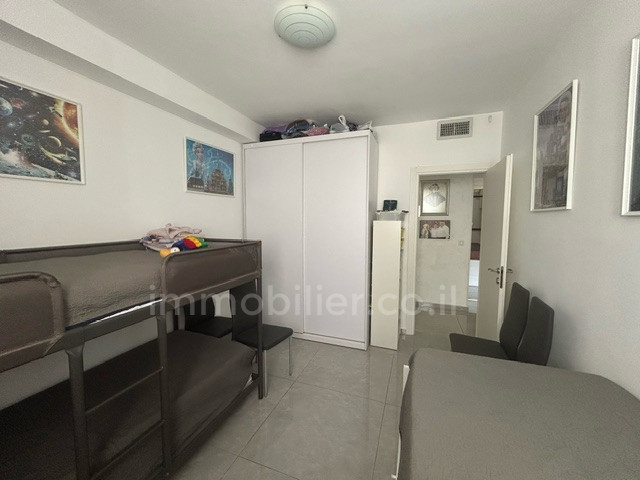 Apartamento 5 cômodos Ashdod Tet Zain 511-IBL-1754