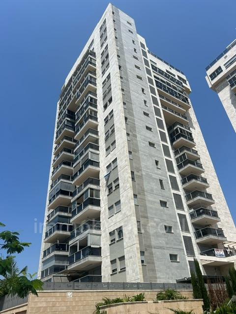 Apartamento 5 cômodos Ashdod Tet Zain 511-IBL-1754