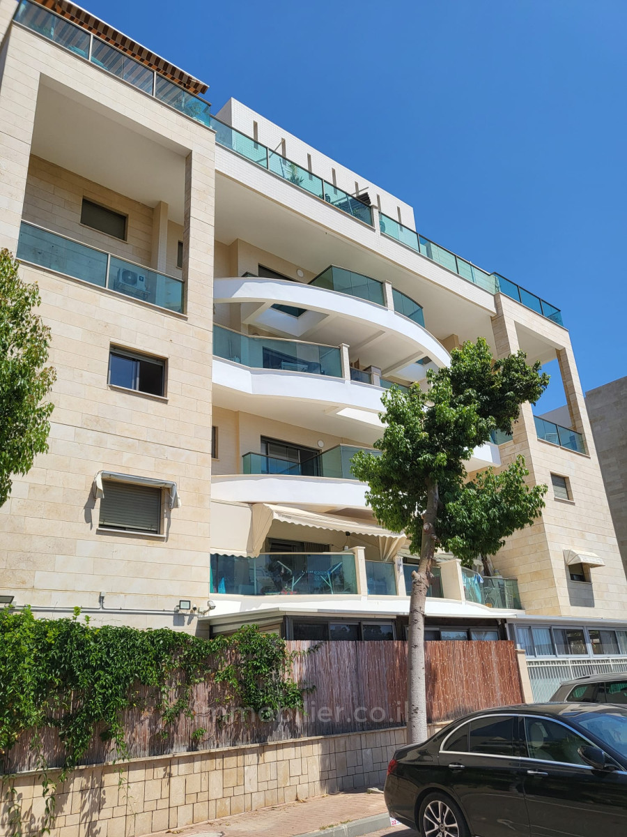 Apartamento 4 cômodos Ascalão Barnea 511-IBL-1762