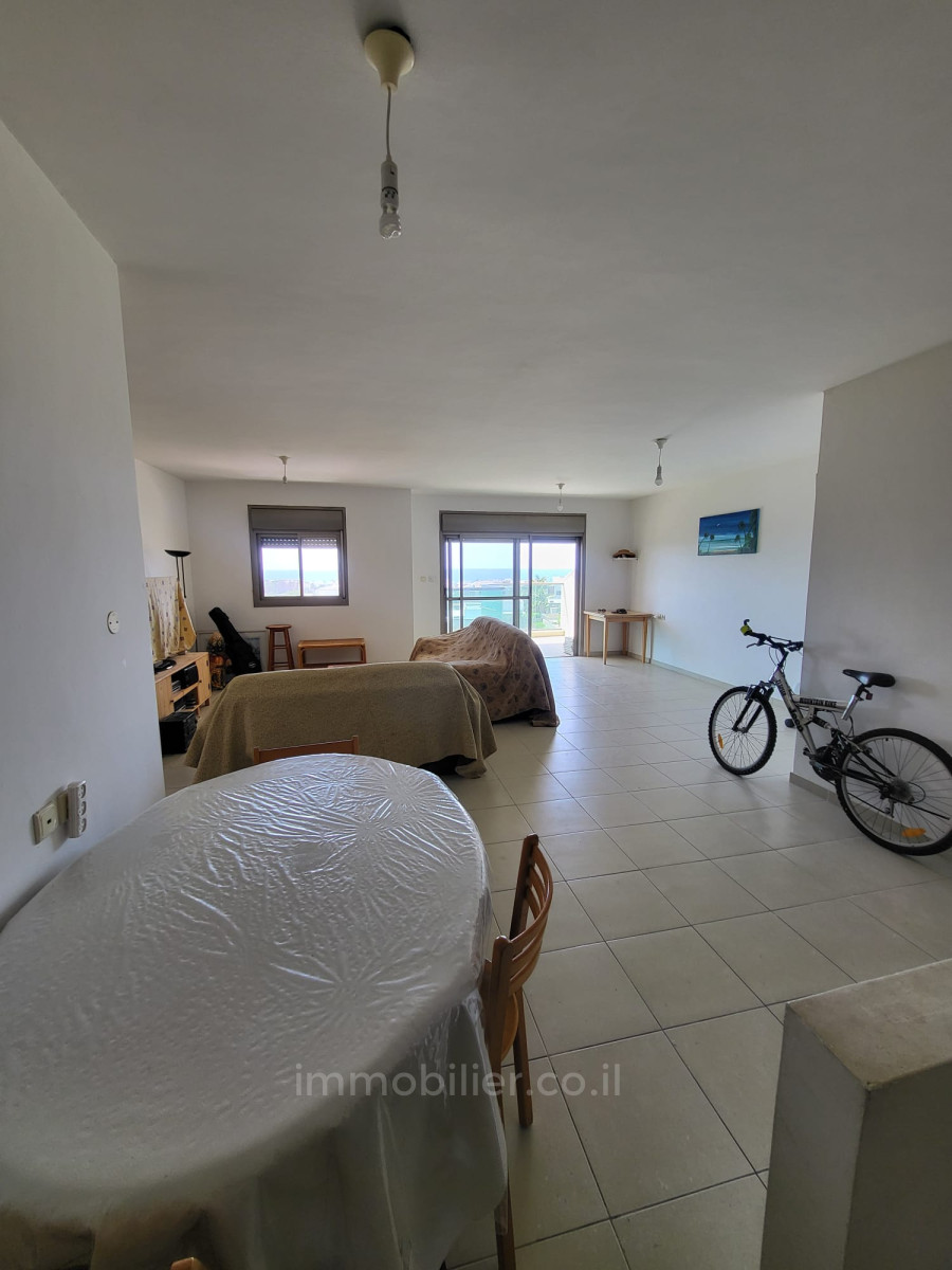 Apartamento 4 cômodos Ascalão Barnea 511-IBL-1762