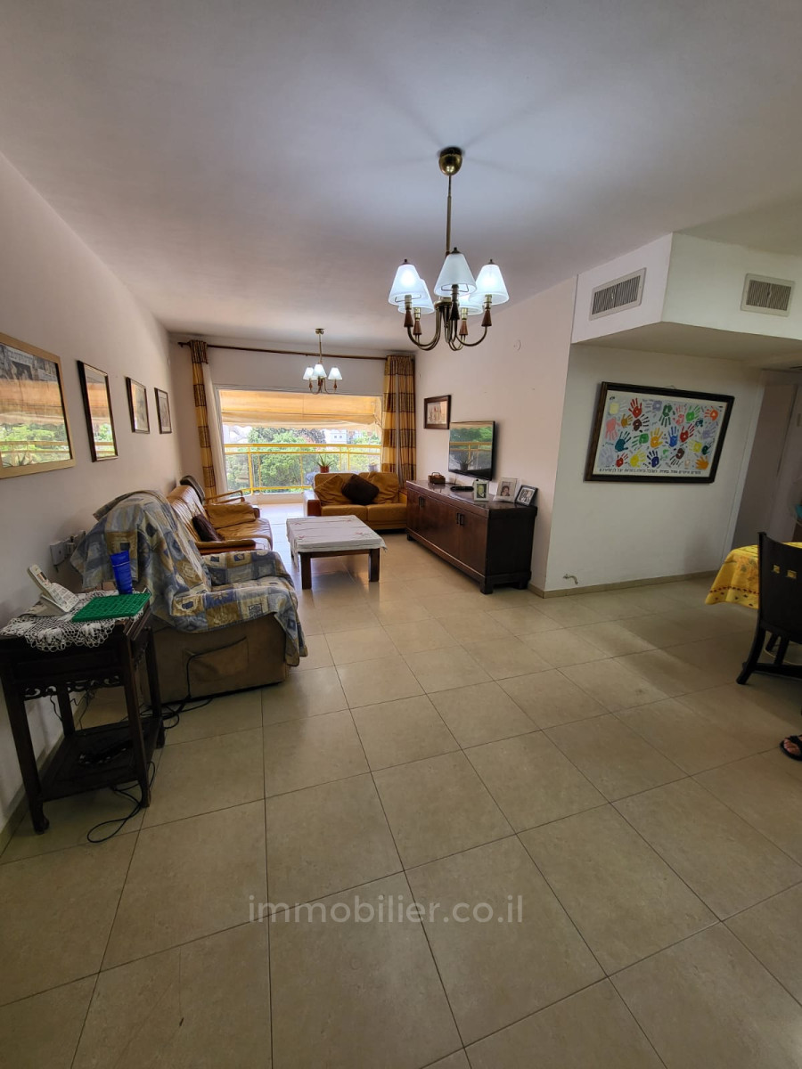 Apartamento 4.5 cômodos Ashdod He 511-IBL-1763