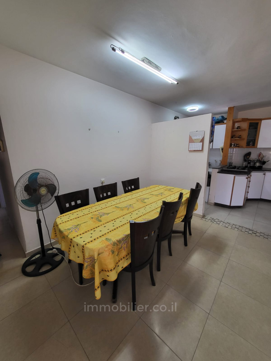 Apartamento 4.5 cômodos Ashdod He 511-IBL-1763