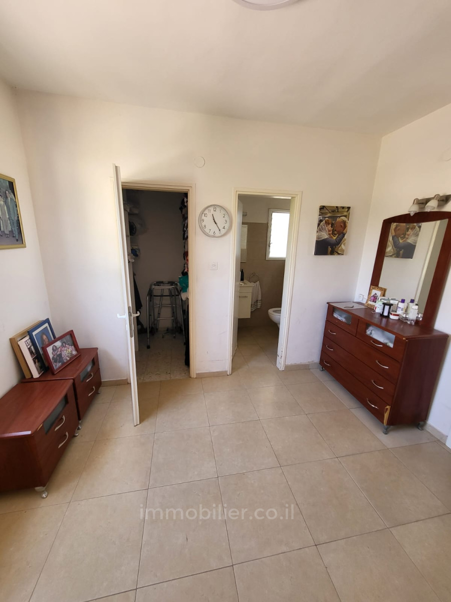 Apartamento 4.5 cômodos Ashdod He 511-IBL-1763