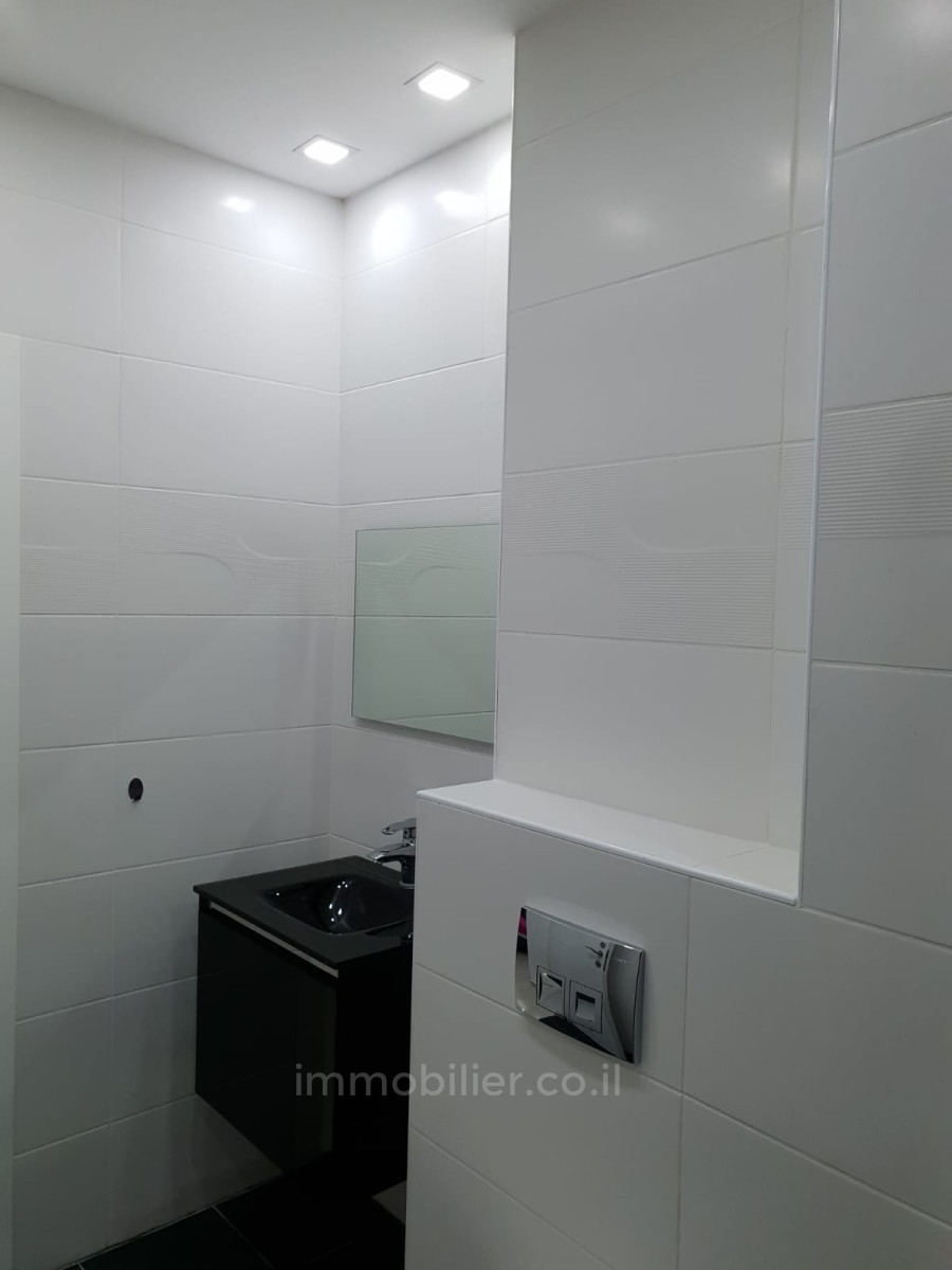 Apartamento garden 5 cômodos Ashdod Mar 511-IBL-1766