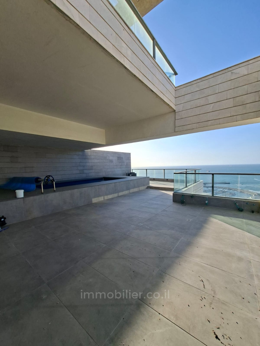 Cobertura 6 cômodos Ashdod Mar 511-IBL-1772