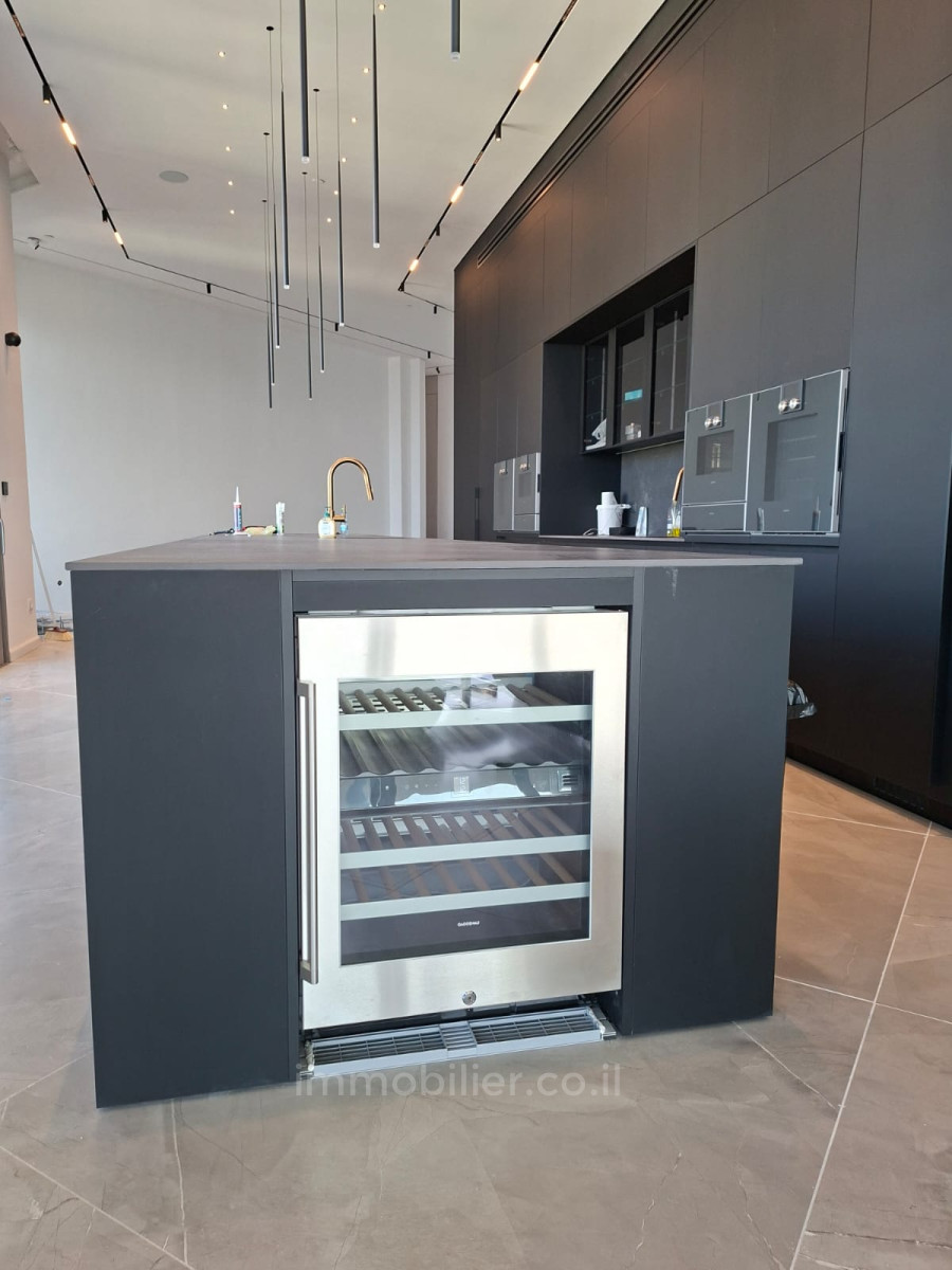 Cobertura 6 cômodos Ashdod Mar 511-IBL-1772