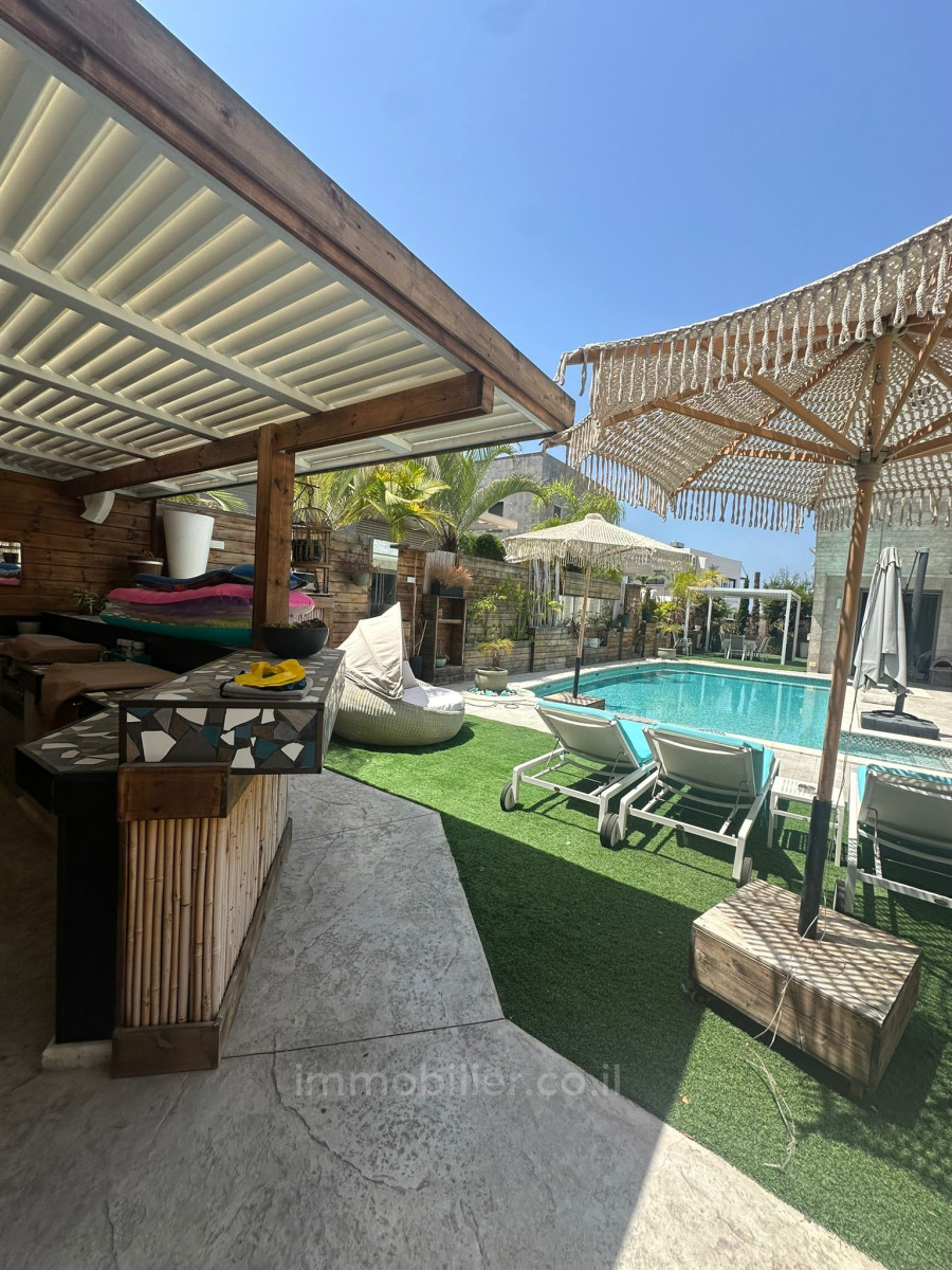 Casarão 8 cômodos Ashdod Yud Zayin 511-IBL-1779