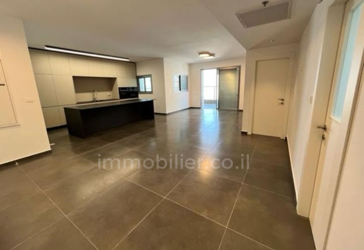 Apartamento 4 cômodos Ashdod Mar 511-IBL-1782