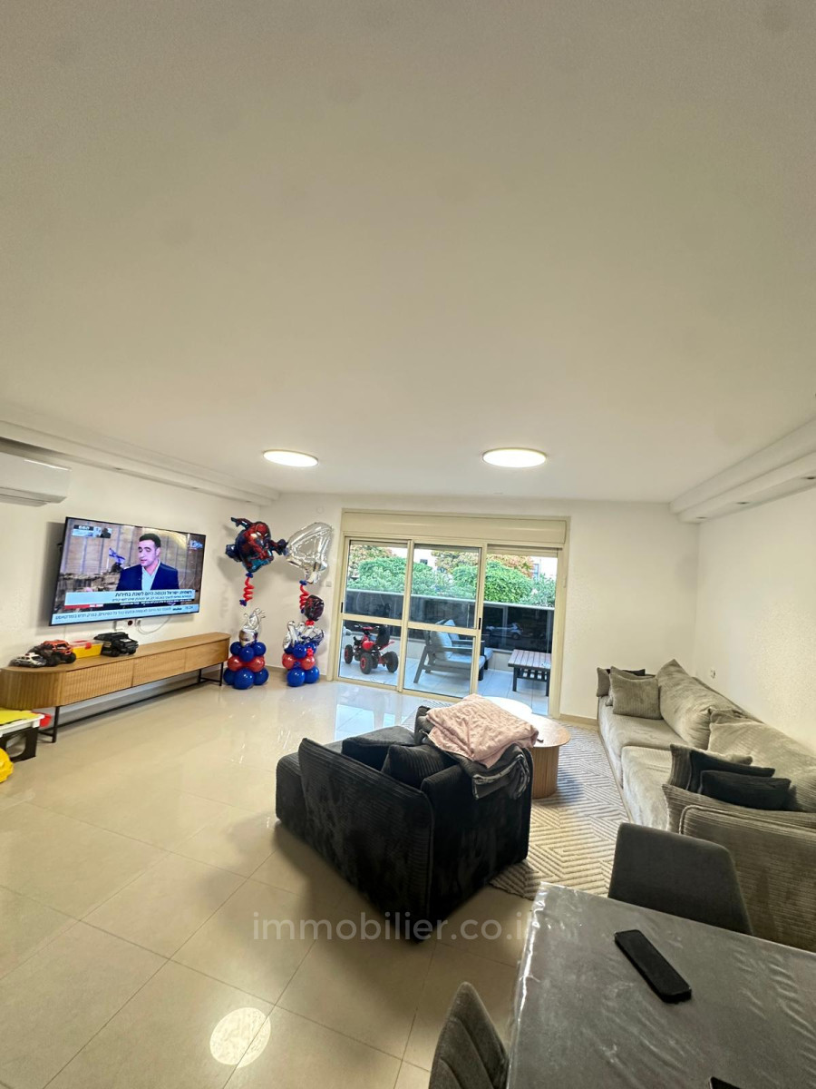 Duplex 5 cômodos Ashdod Yud Zayin 511-IBL-1788