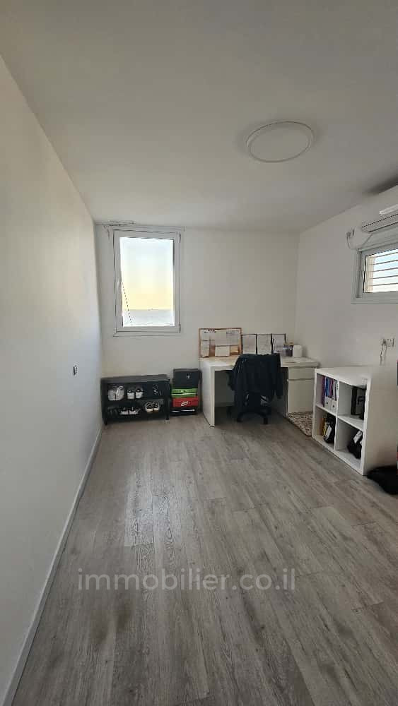 Apartamento 4 cômodos Ashdod Yud Alef 511-IBL-1789