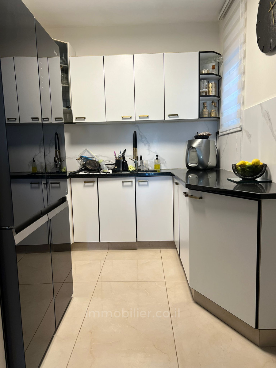 Apartamento 4 cômodos Ashdod Yud Alef 511-IBL-1795