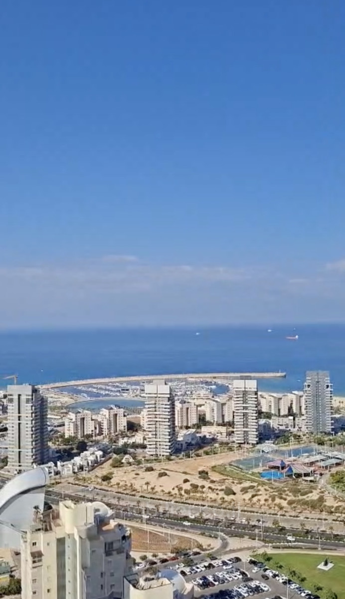 Apartamento 4 cômodos Ashdod City 511-IBL-1802