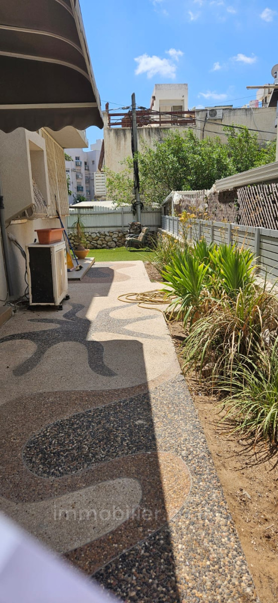 Apartamento garden 4 cômodos Ashdod Yud Alef 511-IBL-1803