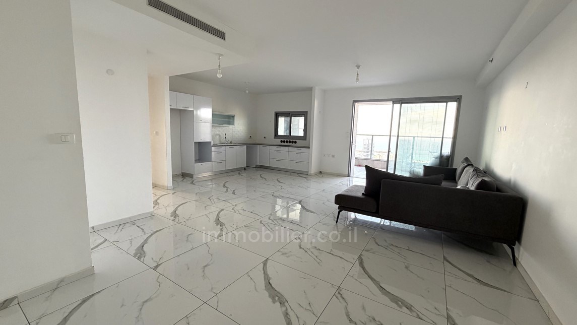 Apartamento 5 cômodos Ashdod Mar 511-IBL-1816