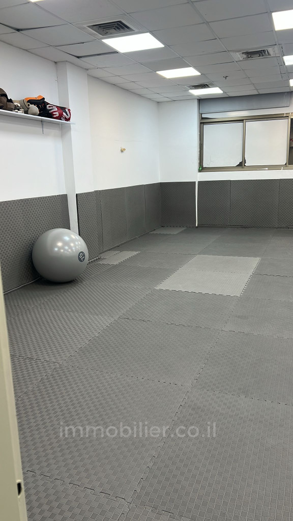 Escritórios 1.5 cômodos Ashdod Het 511-IBL-1818