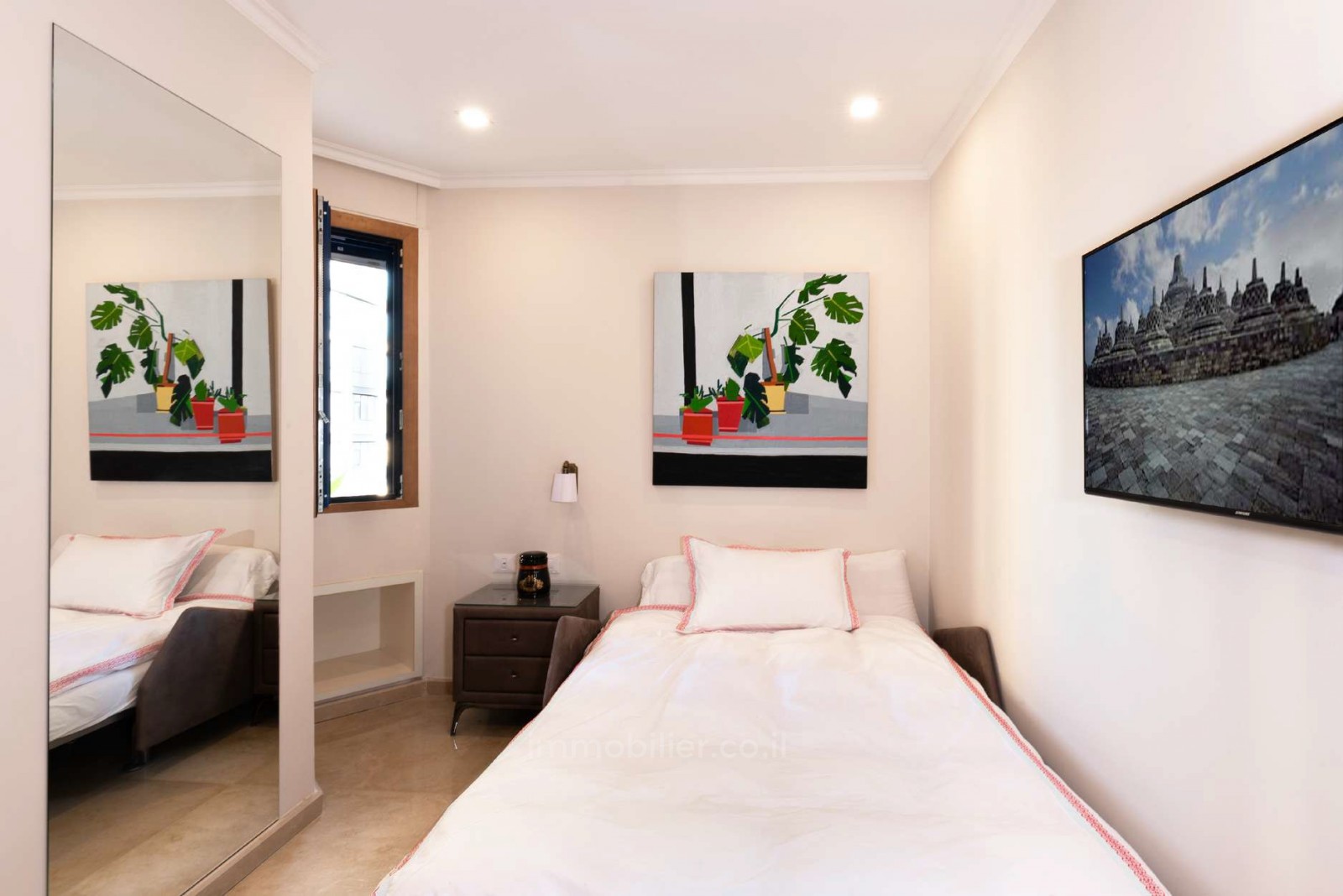 Apartamento 3 cômodos Tel Aviv Primeira linha de mar 512-IBL-34