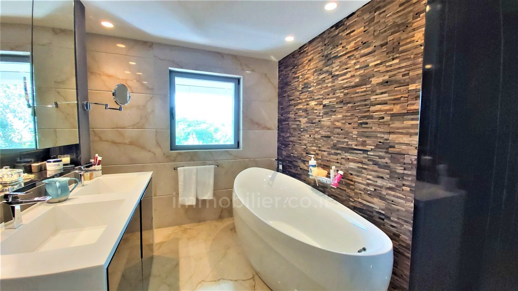 Casarão 6 cômodos Herzliya Herzliya Pitouah 512-IBL-6