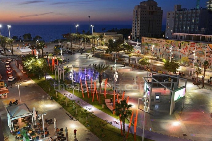 Apartamento 3 cômodos Netanya Kikar 513-IBL-177