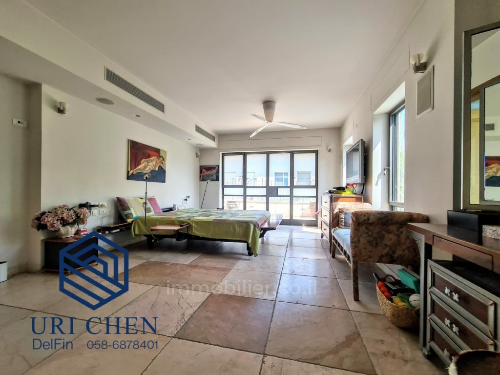 Casarão 6 cômodos Raanana Perto do centro 514-IBL-11