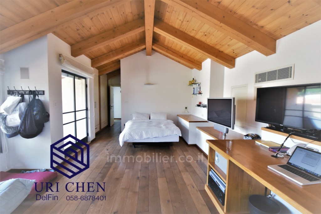 Casarão 6 cômodos Raanana oeste 514-IBL-13