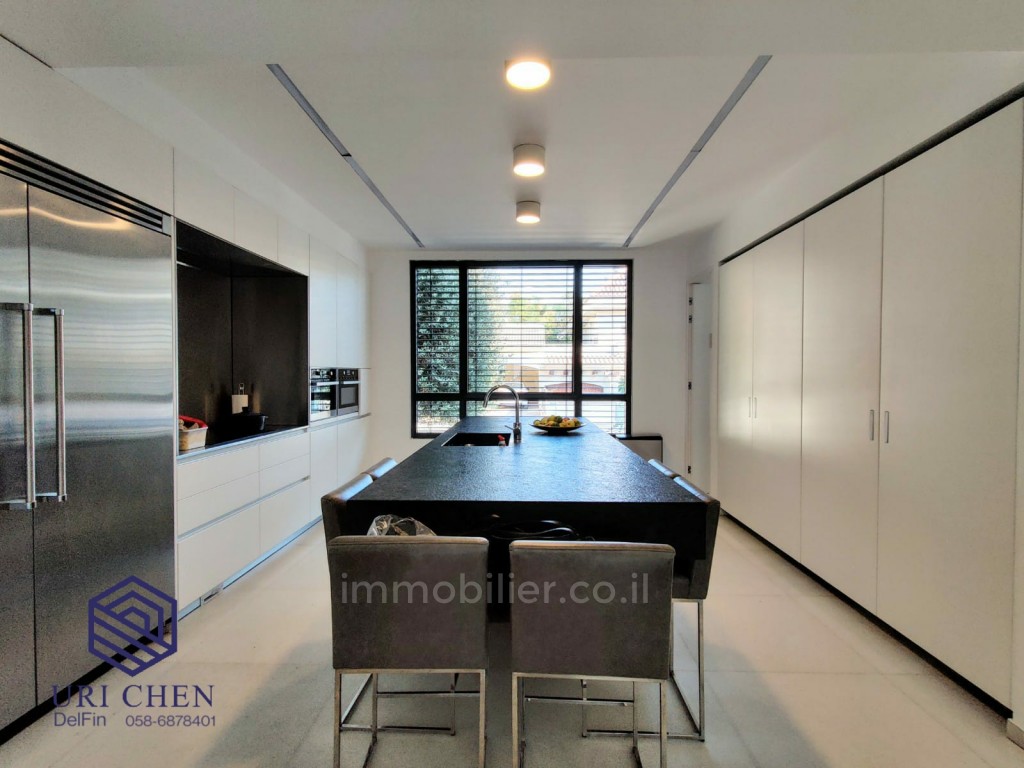 Casarão 7 cômodos Raanana 2005 514-IBL-16