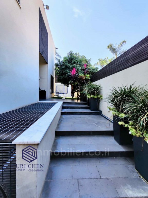 Casarão 7 cômodos Raanana 2005 514-IBL-16