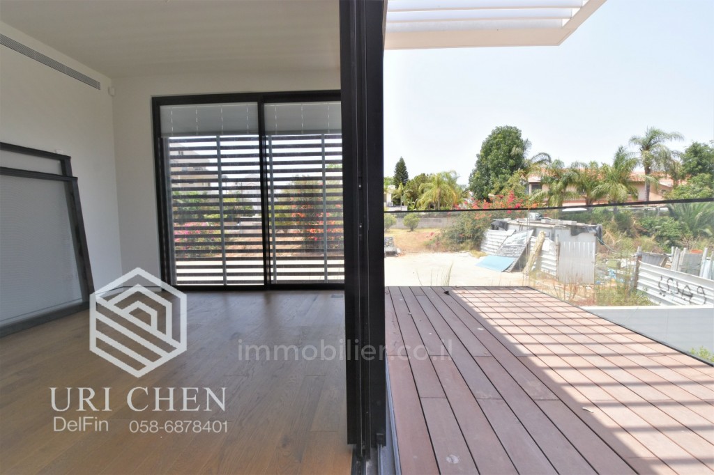 Casarão 7 cômodos Raanana Próximo de Bilu 514-IBL-1