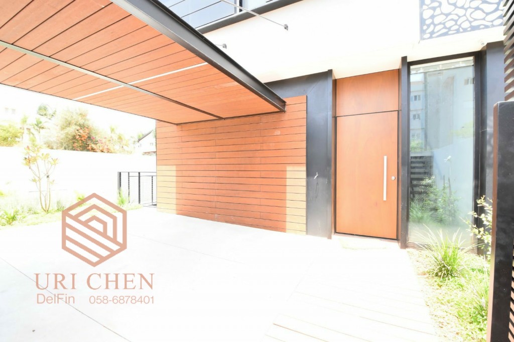 Casarão 7 cômodos Raanana Próximo de Bilu 514-IBL-1